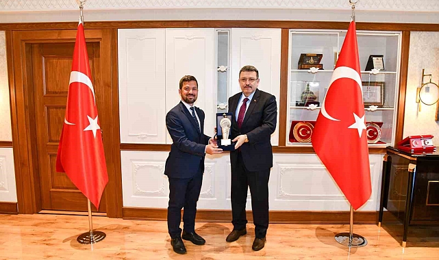 Trabzon Büyükşehir Belediyesi'ne 'Ulaşımda Aklın Yolu' ödülü