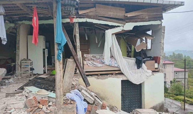 Trabzon'da tüp patlaması sonucu ev çöktü: 1 yaralı