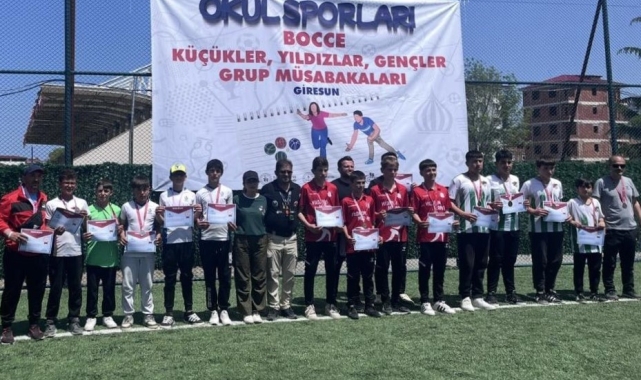 Bayburt'u boccede temsil eden ortaokul öğrencileri finale yükseldi