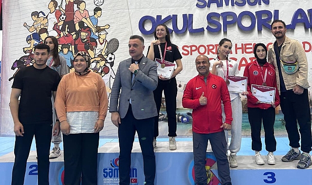 Bilek güreşinde bir başarıda Rümeysa Güçlü’den geldi