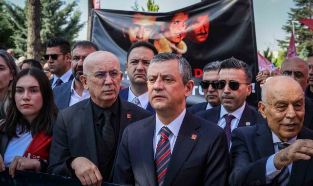 CHP Genel Başkanı Özel: "Deniz Gezmiş'in durduğu yerde durmaya devam ediyoruz"