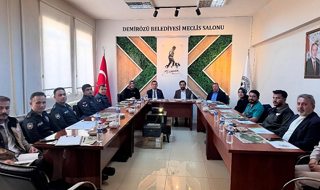 Demirözü, 'Kuşburnu Çiçeği Festivali' için gün sayıyor