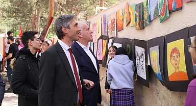 Öğrencilerin projeleri Bilim Fuarı'nda sergilendi