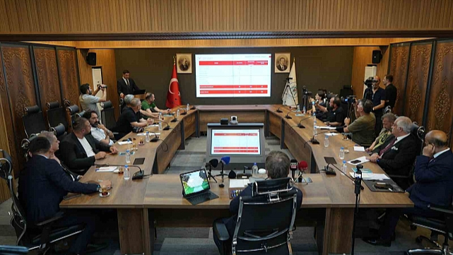 Türkiye'de bir ilk; Erzincan'da güvenli adımlar için okullarda kauçuk zemin projesi hayata geçiyor