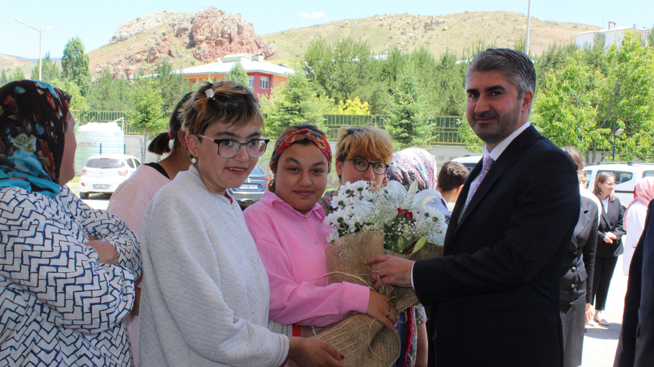 Tarıkdaroğlu, Bayburt’ta incelemelerde bulundu