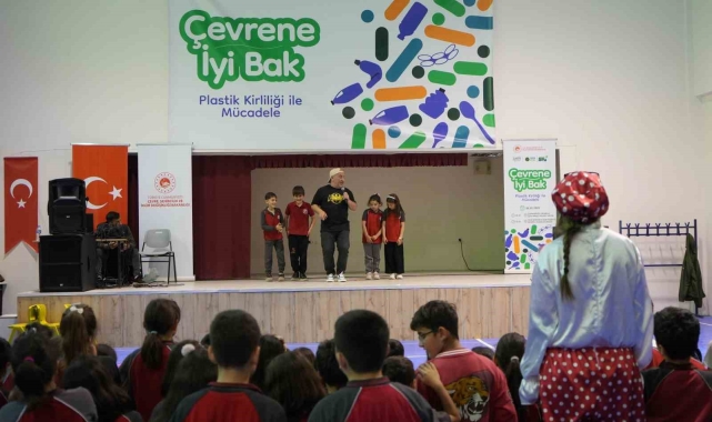 Bayburt'ta plastik kirliliğine oyunlarla dikkat çekildi çevrenin önemini eğlenceyle anlatıldı