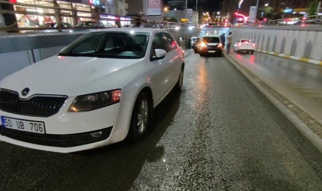 Köprülü kavşakta zincirleme trafik kazası