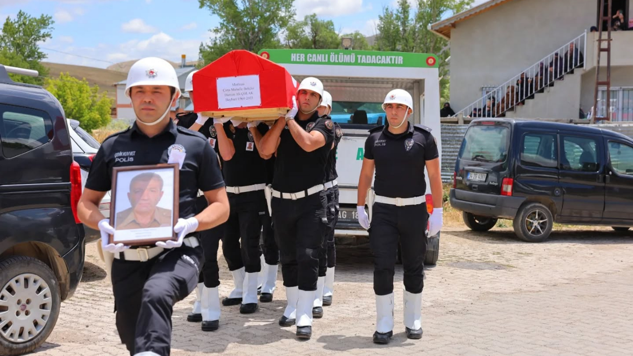 Bekçi Çolak son yolculuğuna uğurlandı