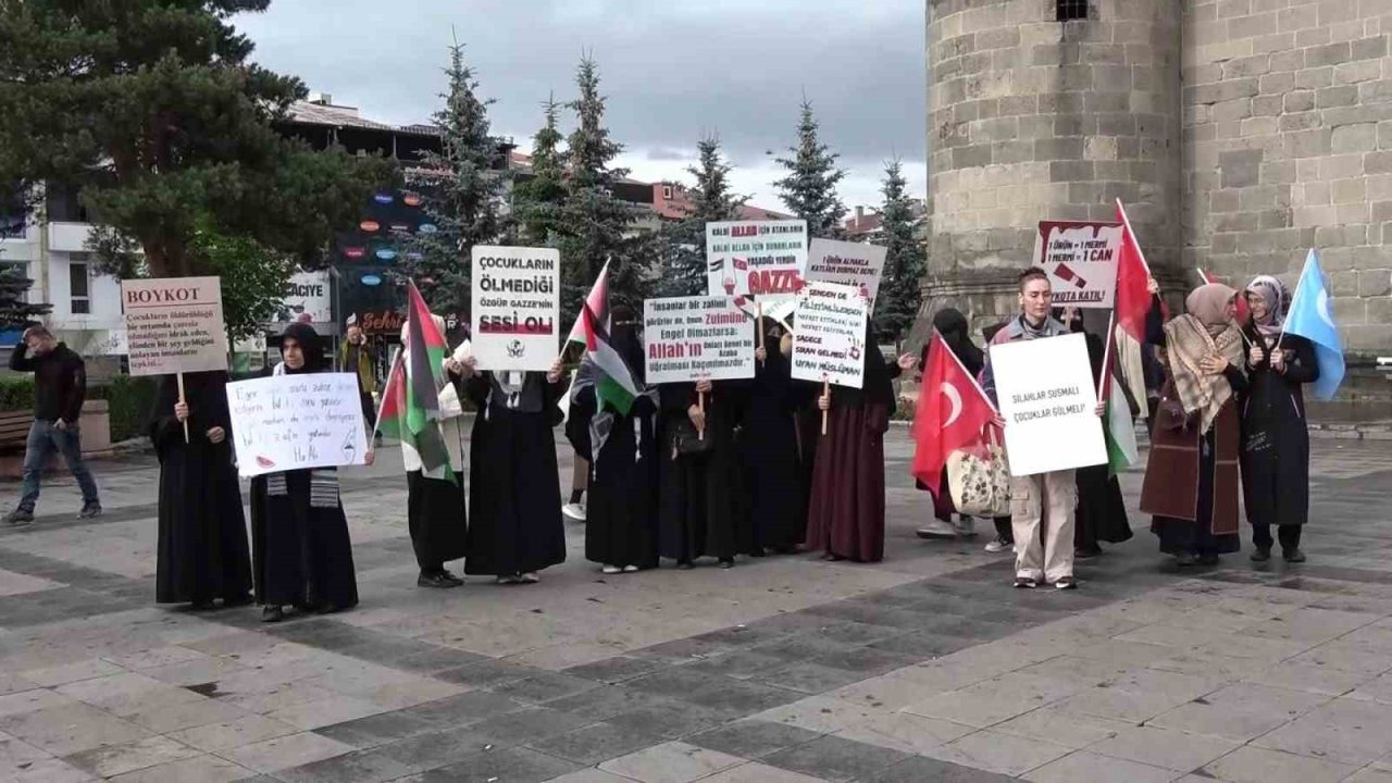 Erzurum’da sağlık çalışanları Gazze için yürüdü