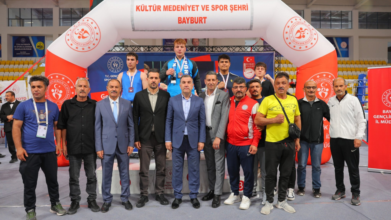 Bayburtlu boksörler, turnuvadan eli boş ayrıldı