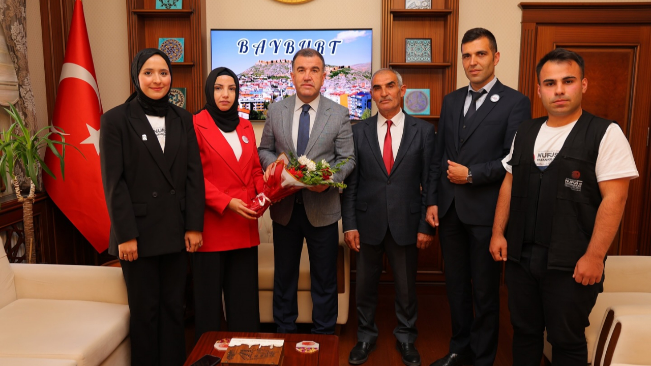 Vali Eldivan’dan Dünya Nüfus Günü kutlaması