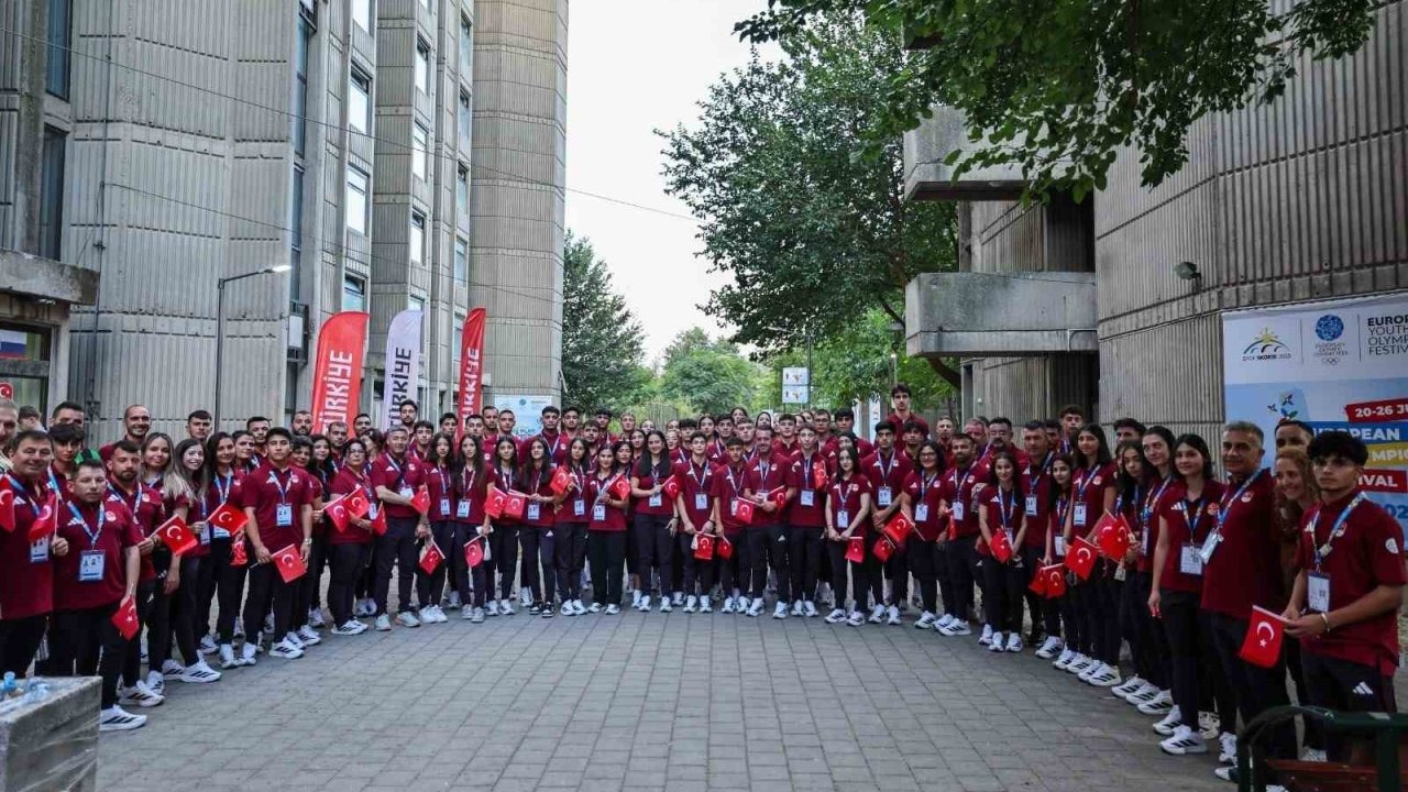Bakan Bak: "Spor ülkesi olma yolunda hızla ilerliyoruz"