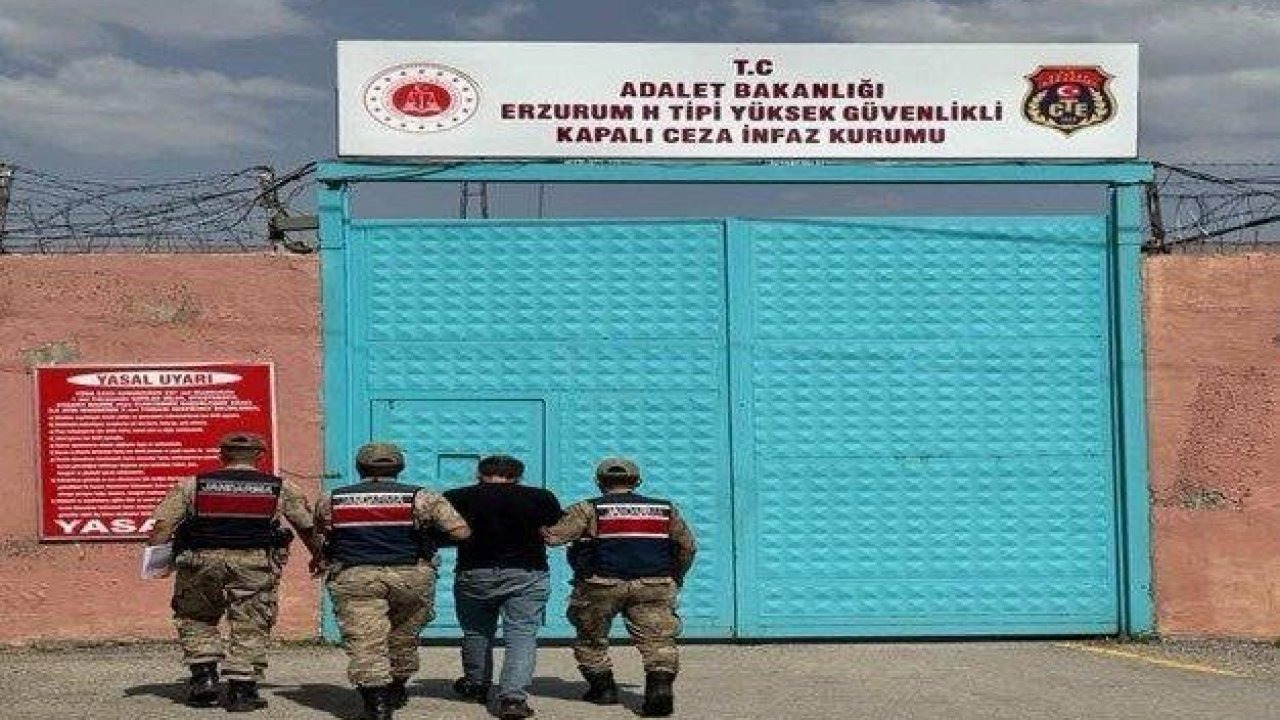 FETÖ/PDY üyesi samanlıkta yakalandı