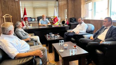 CHP’li vekiller Bayburt Gazeteciler Cemiyeti’ni ziyaret etti