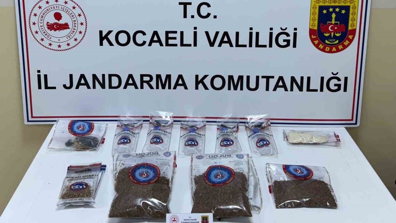Yüzlerce genci zehirleyeceklerdi, jandarma narkotik timleri yakaladı