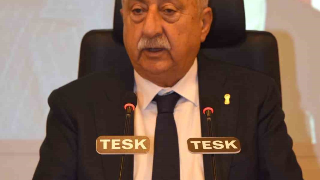 Palandöken: "Kıyafette dayatma değil serbest tercih olmalı"