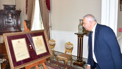 İstiklal Madalyası ve Beratı Atatürk Köşkü’nde halkın ziyaretine açıldı