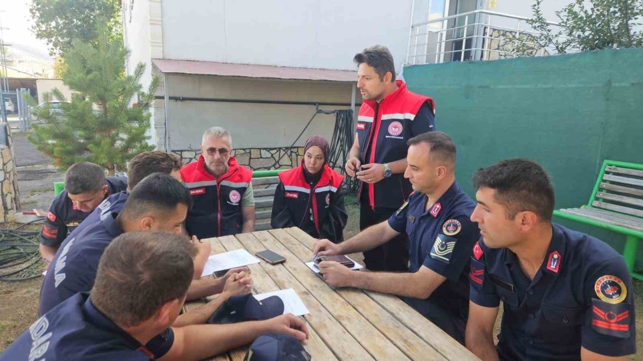 Jandarma personeline ‘Mera Kanunu’ bilgilendirmesi