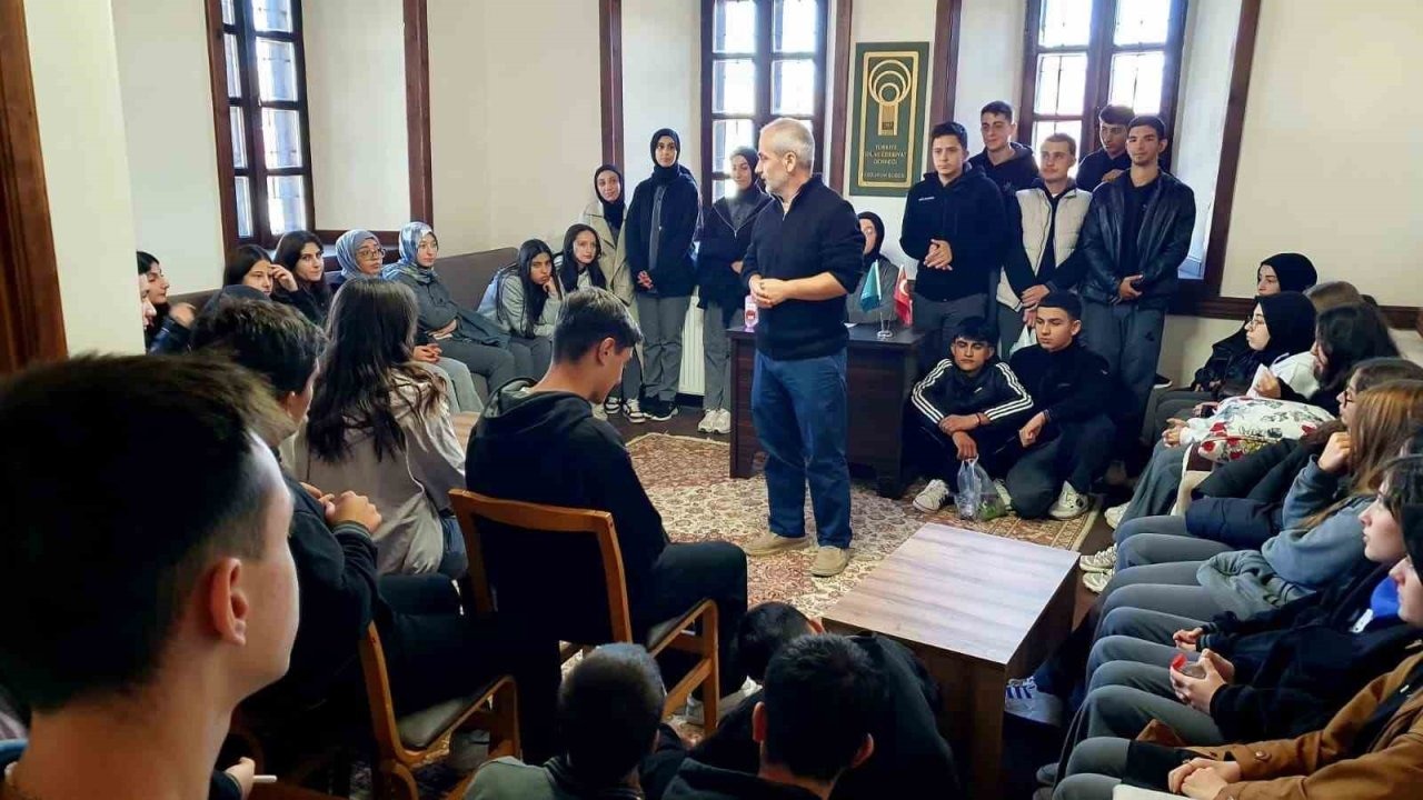 Dil ve Edebiyat Konağı’nda tarih rüzgârı esti