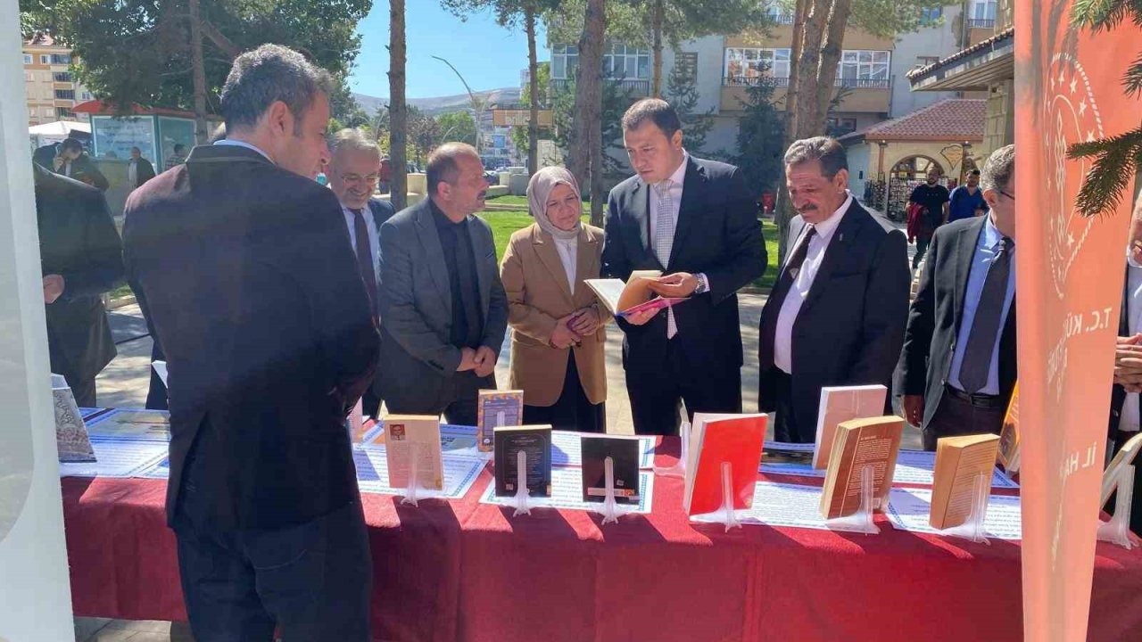 Ahilik Haftası kutlamaları türbe ziyareti ve sergi açılışıyla devam etti
