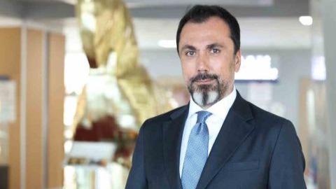 Altın yine rekor kırdı: Küçük yatırımcı için yeni dönem başlıyor