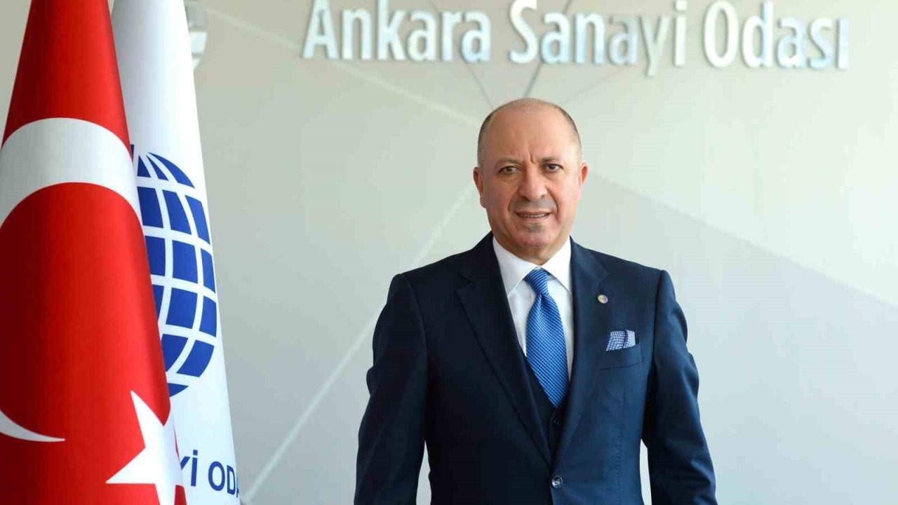 Meslek lisesi bilişim teknolojileri öğretmenlerine üretken yapay zeka eğitimi verilecek