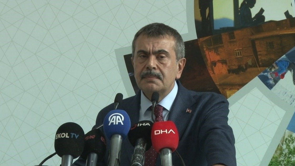 Bakan Tekin: "(Eğitim-öğretim sisteminin düşürülmesi) Bunu karar mekanizmaları ile tartışacağız"
