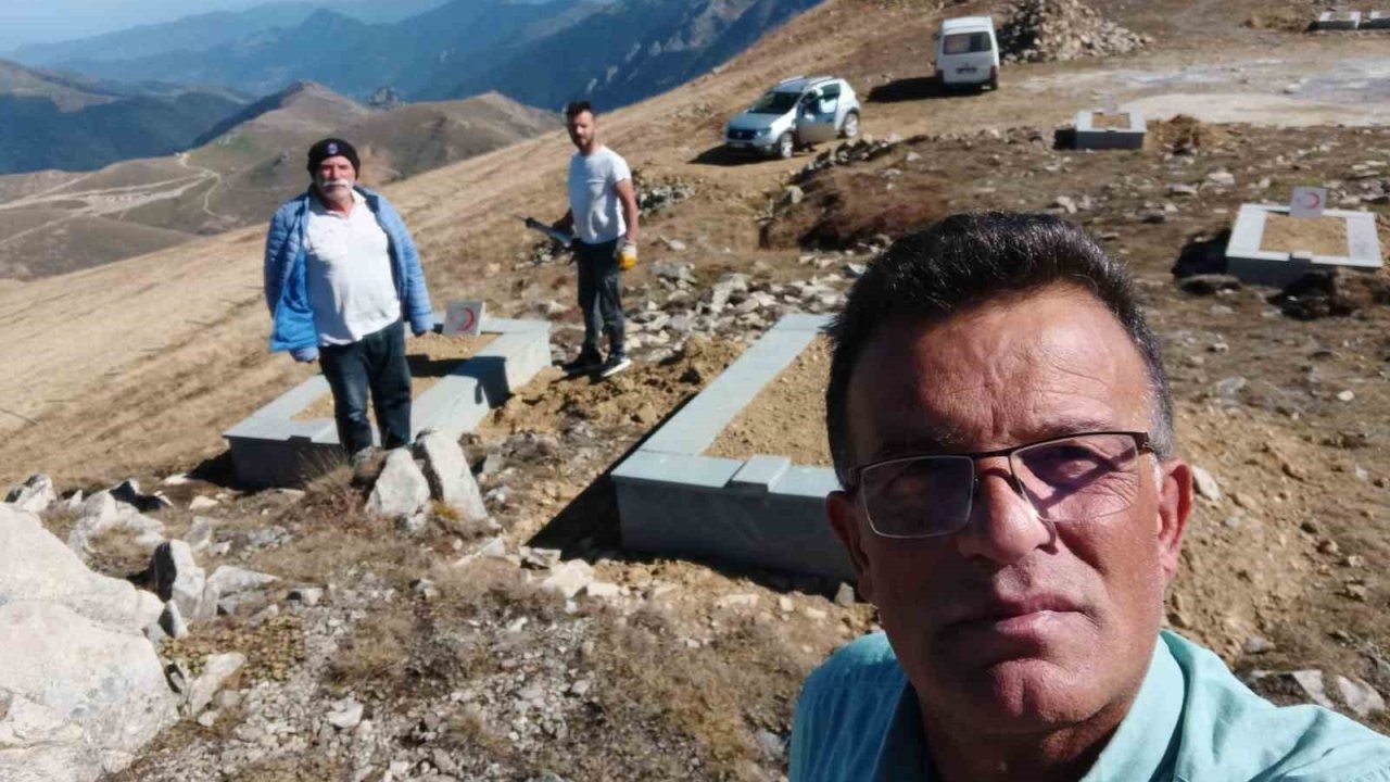 Bir asır sonra aynı ruhla: Şehitlik için el ele verdiler