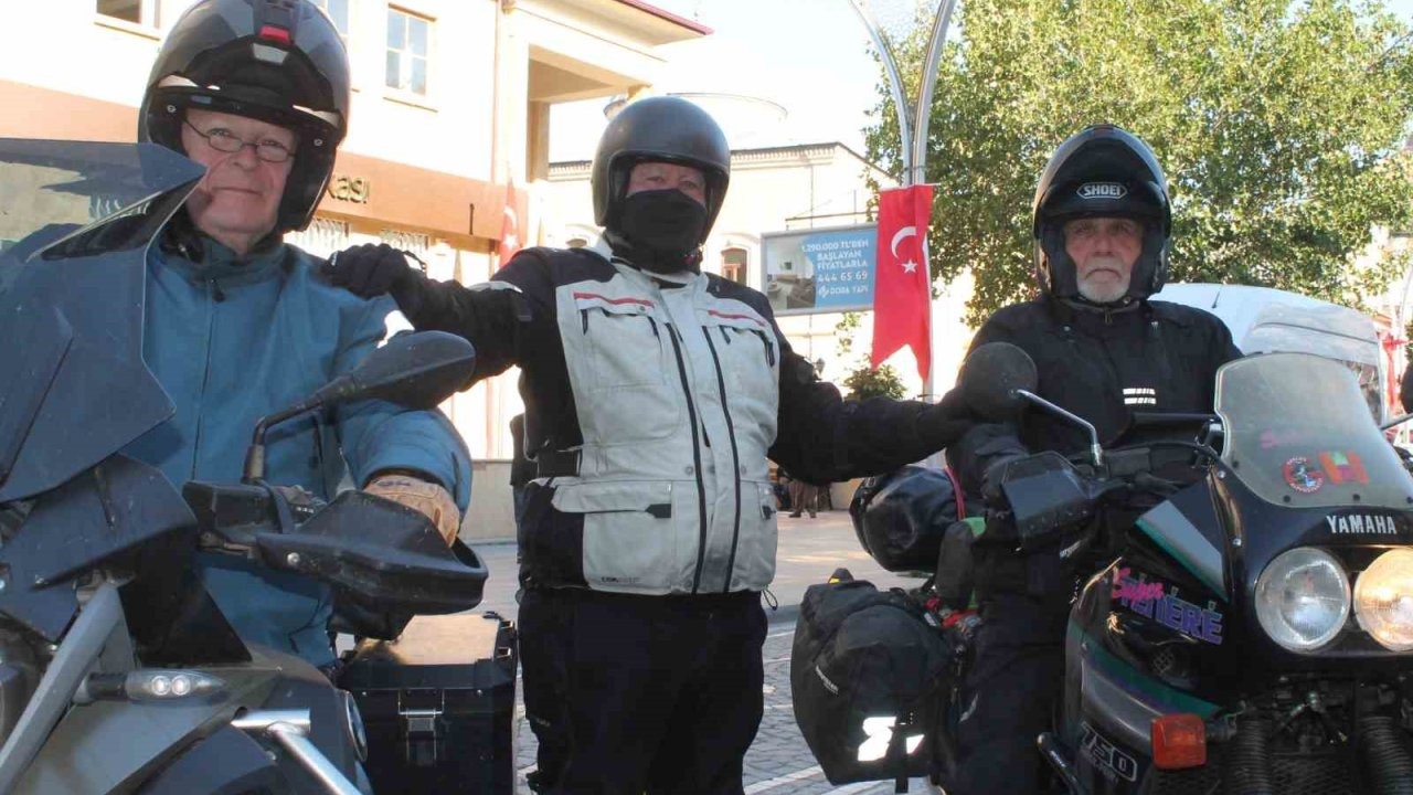 İsviçreli motorcular Bayburt’u çok sevdi