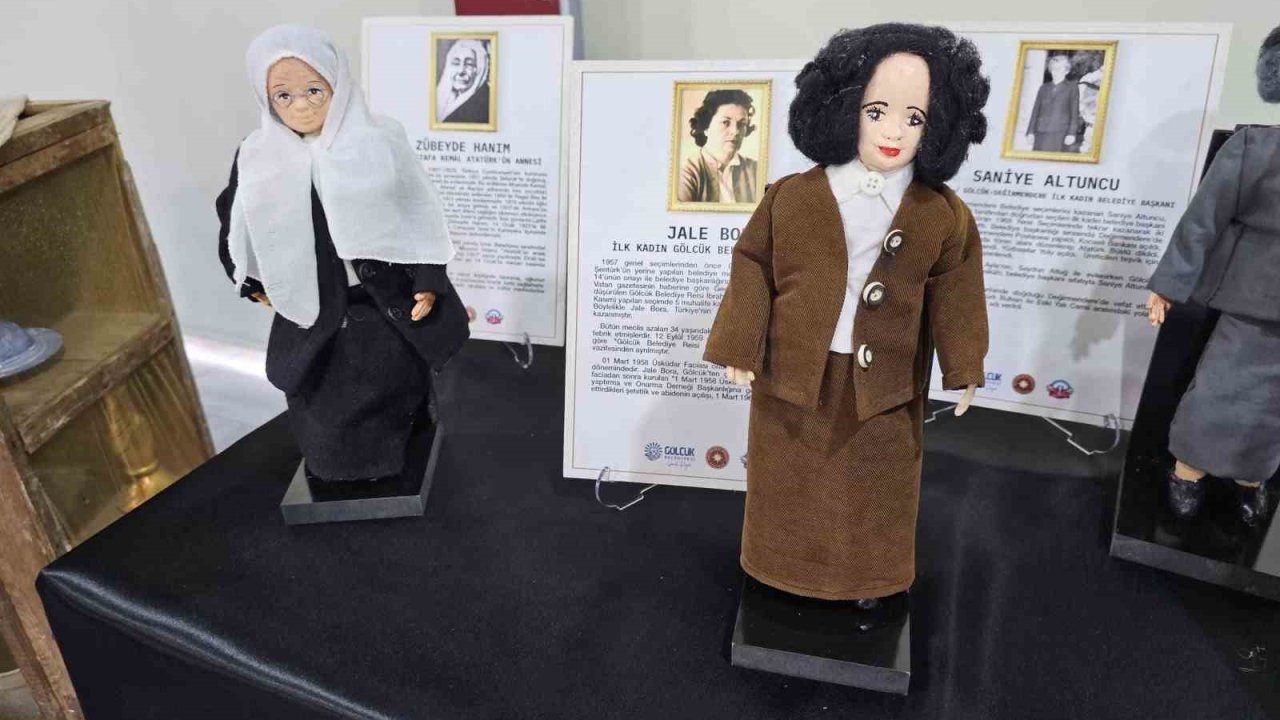 "Kahraman Türk Kadınları ve Folklorik Bebekler Sergisi" Gölcük’te açıldı