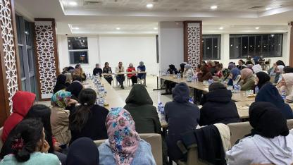 Yeni kayıt yaptıran öğrencilere uyum programı