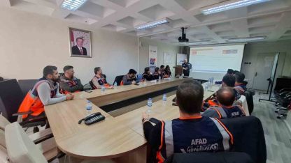 Bayburt’ta MEB AKUB ekiplerine destek AFAD gönüllüsü eğitimi başladı