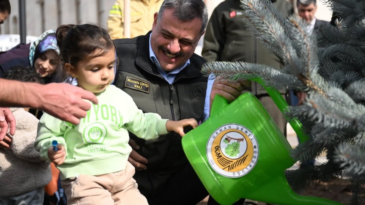 Erzurum’da 3 bin fidan toprakla buluştu