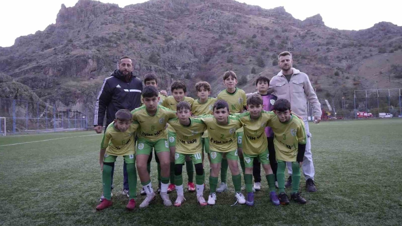 Hem başkan hem antrenör hem de kaleci