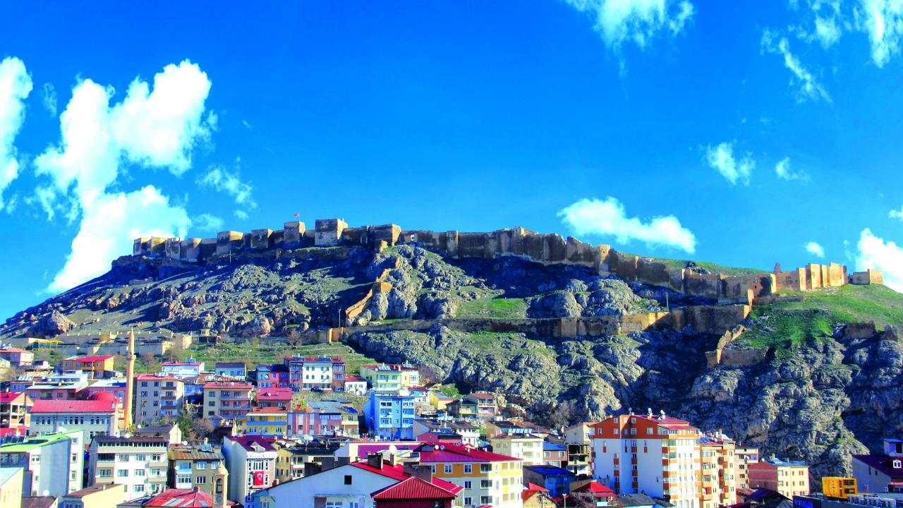 İşsizlik sorunu göçü tetikliyor