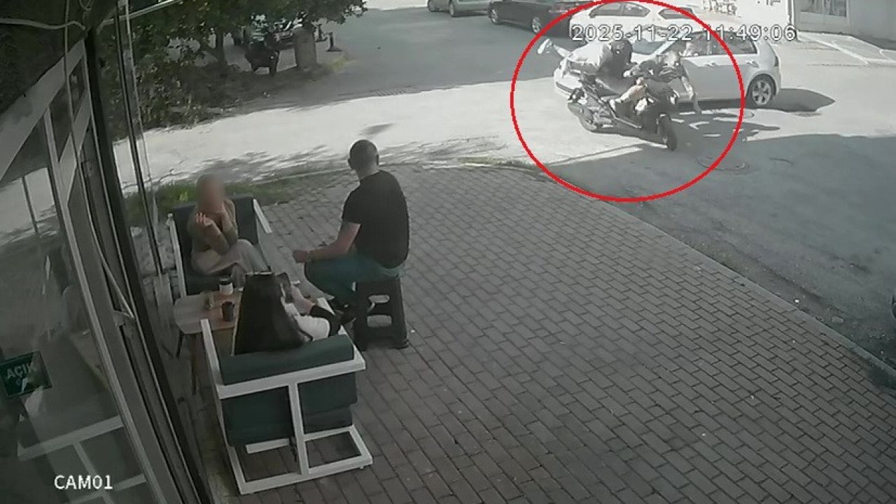 Kasksız yolcu kafasını kaldırıma çarpmaktan kıl payı kurtuldu