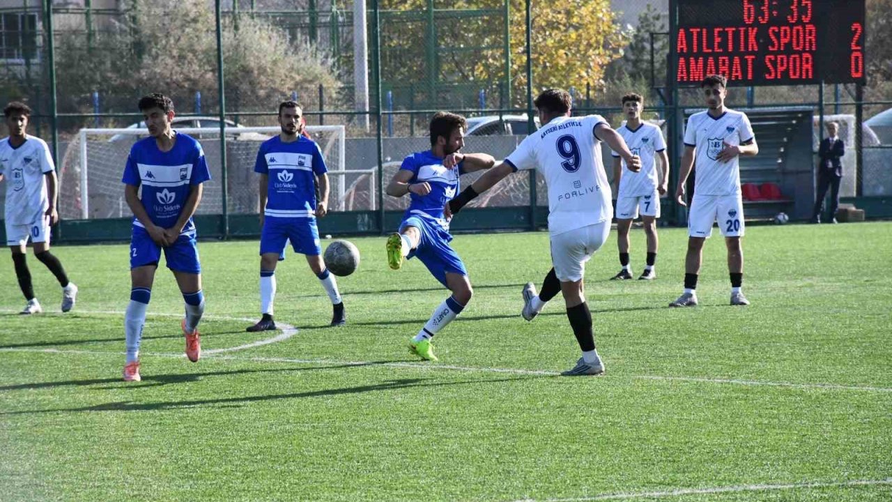 Kayseri Atletikspor kazandı, lider oldu