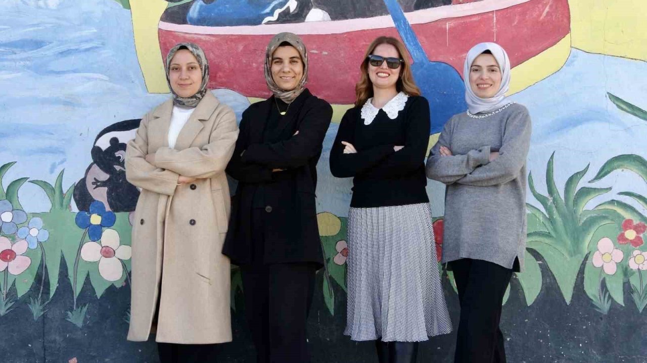 Kırsalın dört melek öğretmeni, köy çocuklarının geleceğini omuzlarında taşıyor