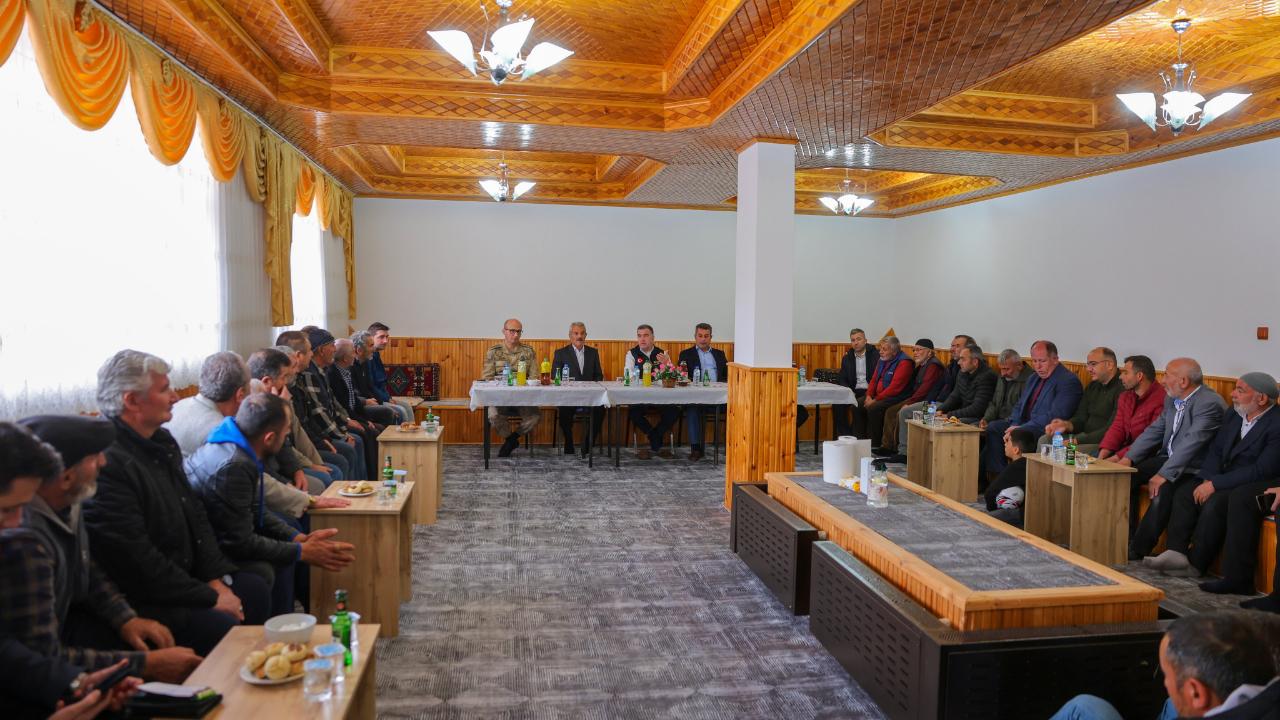 Vali Eldivan Adabaşı ve Aydıncık köylerini ziyaret etti