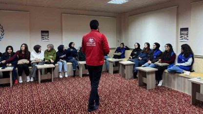 Gençler bağımlılığa karşı bilgilendirildi
