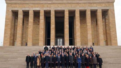 Özel: "Kurultayımızda yenilenen parti programımız, güncellenen tüzüğümüz ve yeni kadrolarımızla birlik ve beraberlik içinde geleceğe yürüyoruz"