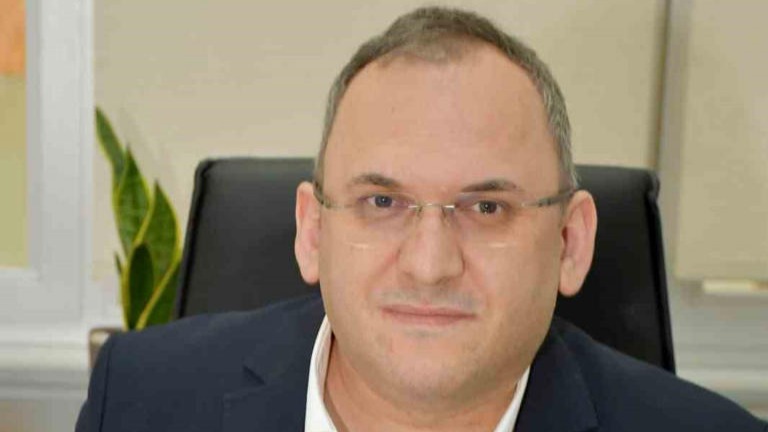 Dr. Öğr. Üyesi Mehmet Uluşahin: "Fıtık sanıldığı kadar masum değil"