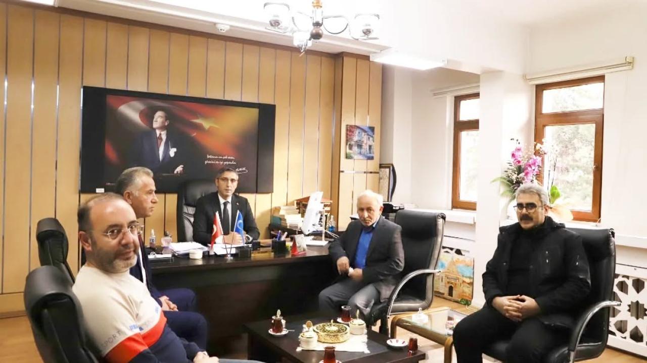 İl Milli Eğitim Müdürü Kahraman'dan Bayburt Ortaokulu'na ziyaret