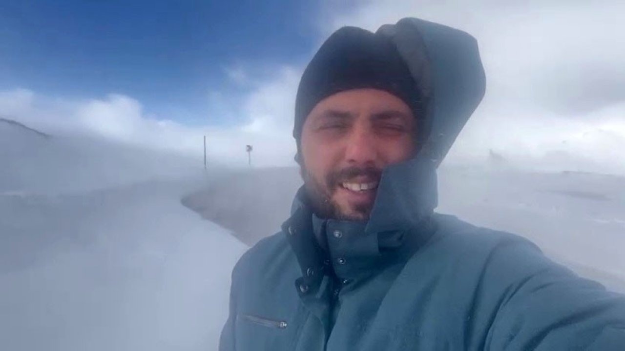 Kar ve tipi Palandöken geçidinde ulaşım aksatıyor