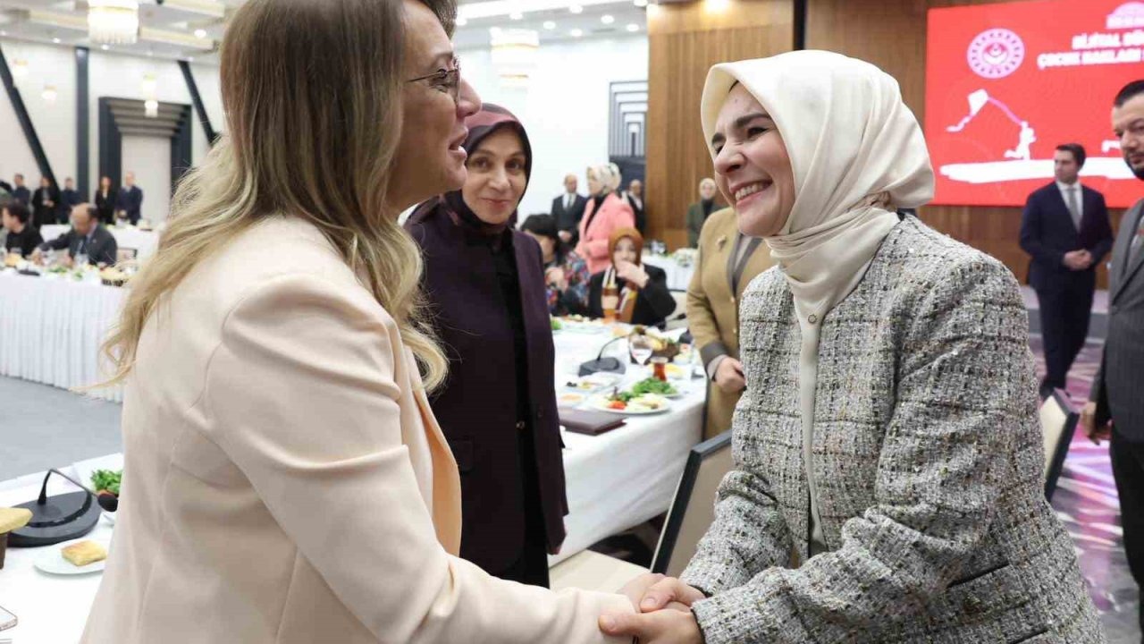 Bakan Göktaş: "Çocuklarımızı dijital dünyadaki zararlı içeriklerden korumak hepimizin ortak sorumluluğu"
