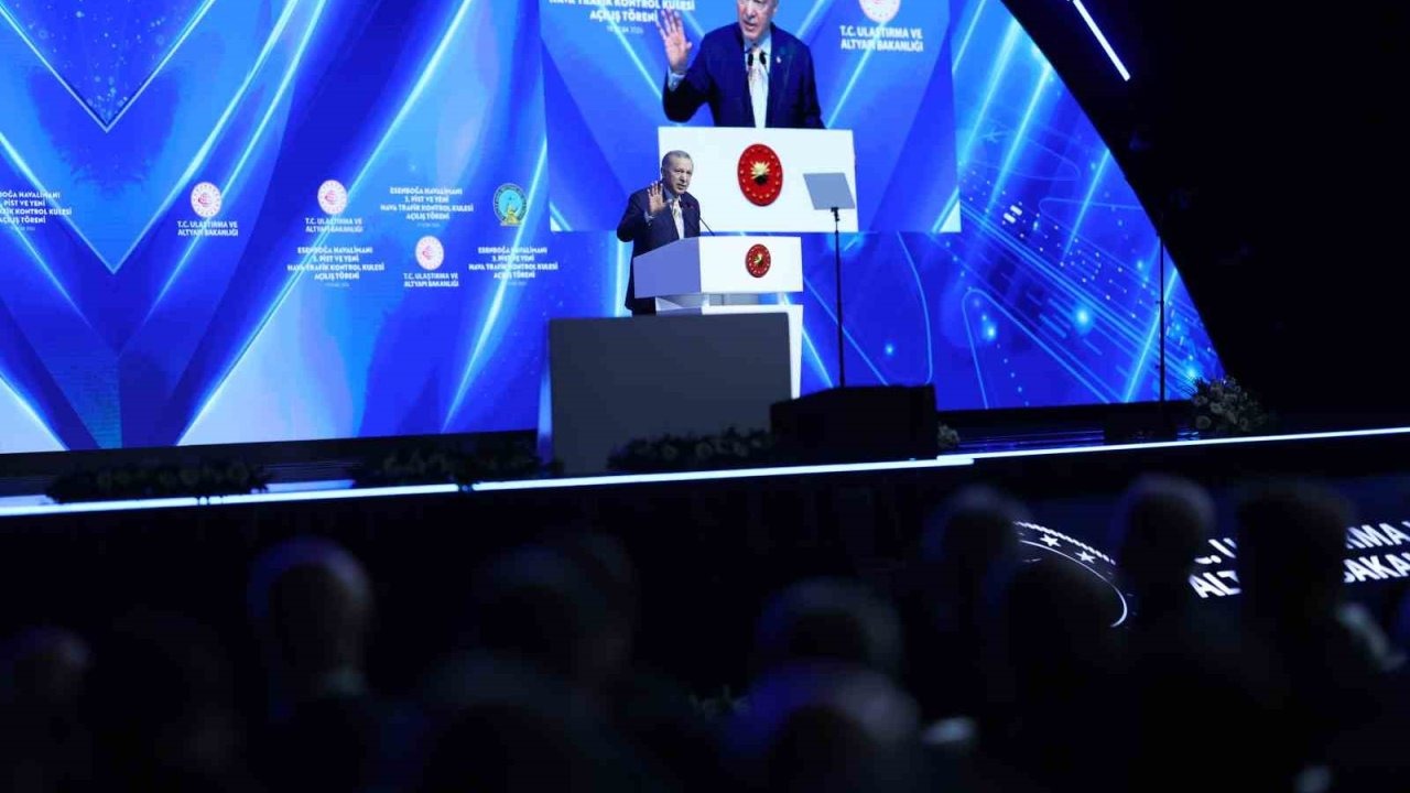 Cumhurbaşkanı Erdoğan: "Türkiye’yi dünyanın en geniş uçuş alanına sahip ülkelerinden biri yaptık"