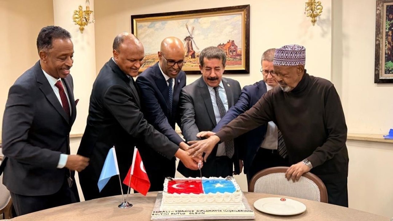Dostluk Grubu Başkanı Fırat’tan "Türkiye, Somali’de petrol buldu" iddiasına yanıt: "Somali’nin Stratejik Ortağıyız"