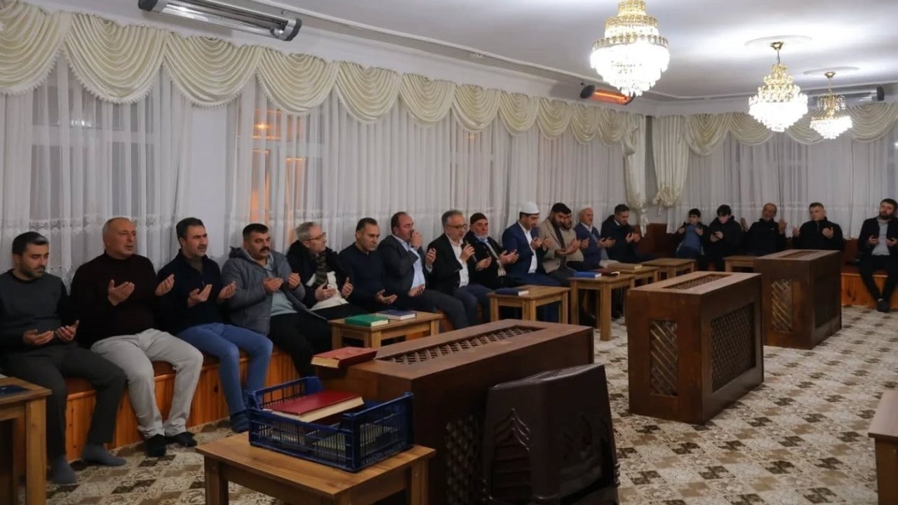 Taht köyünde mukabele programı gerçekleştirildi