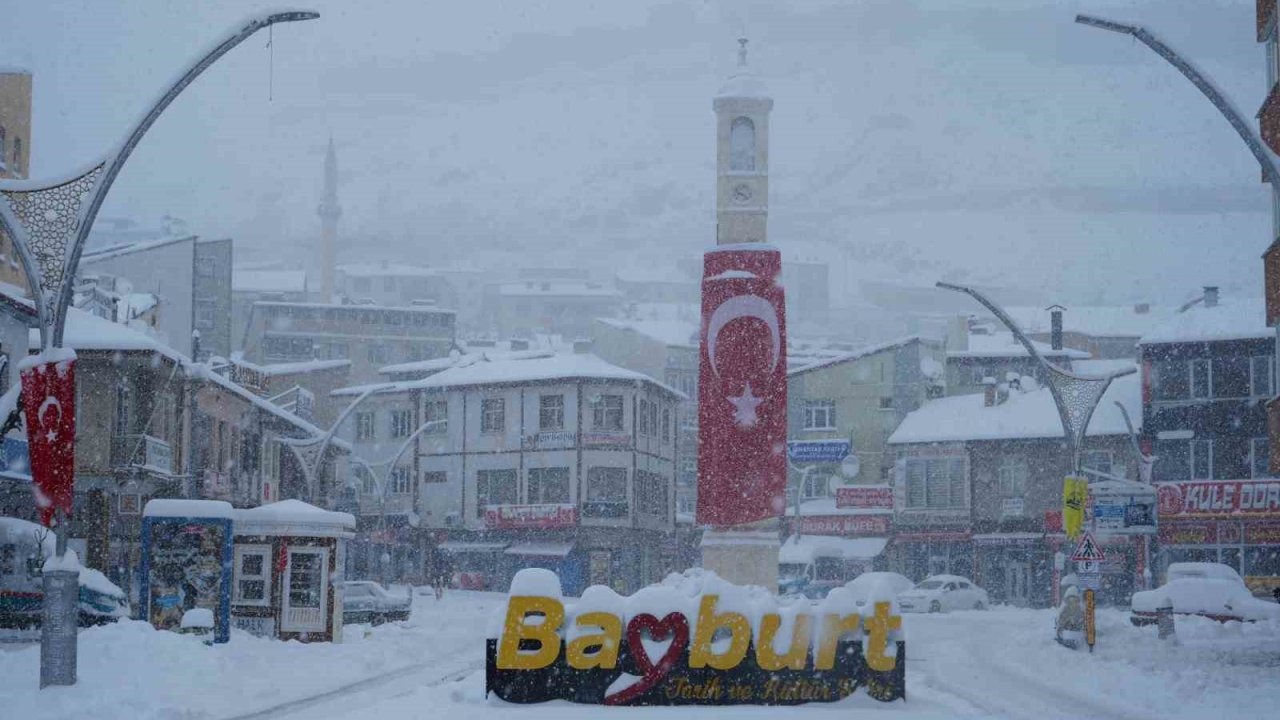 Belediyeden vatandaşlara "Zorunlu olmadıkça dışarı çıkmayın" uyarısı