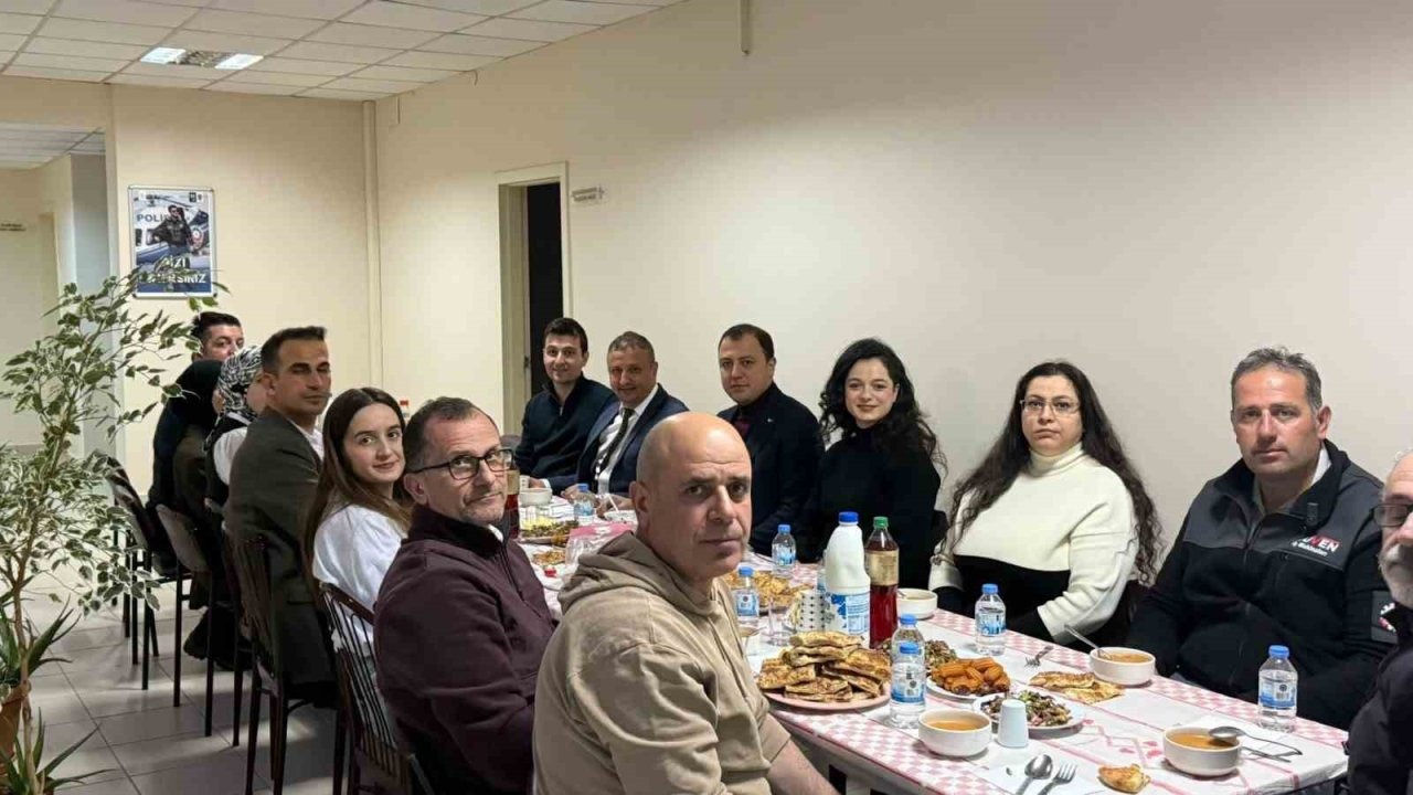 Kaymakam Bayram emniyet personeliyle iftarda buluştu